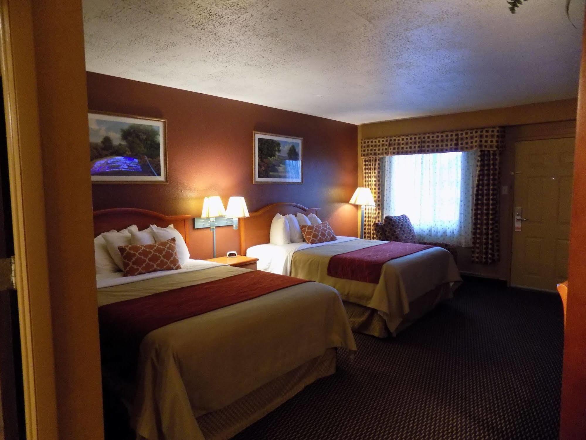 Virginia Inn Lawrence Extérieur photo