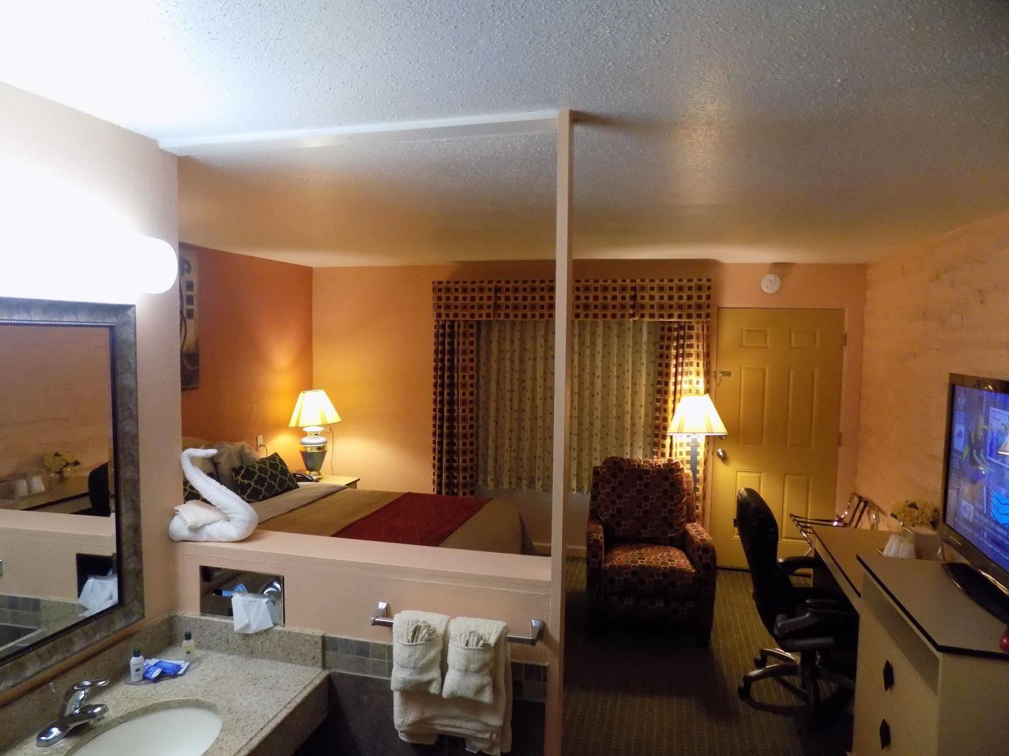Virginia Inn Lawrence Extérieur photo